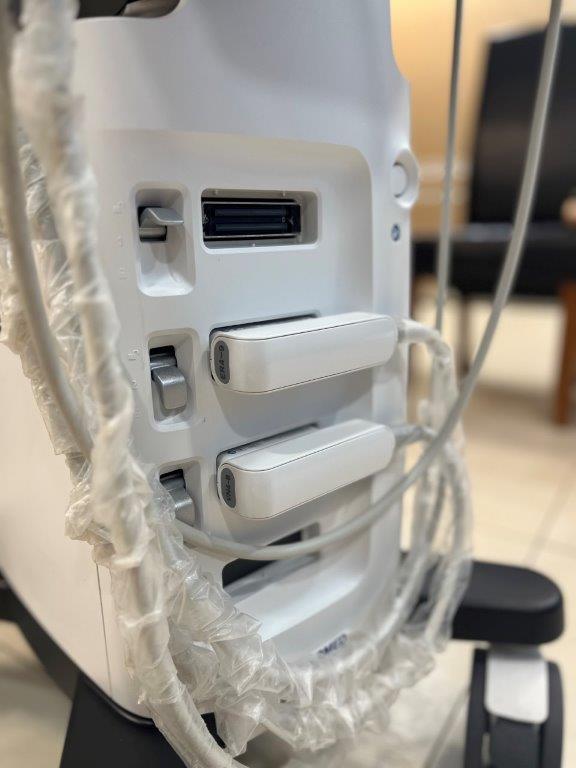 Használt Samsung HS40 ultrahang készülék 3D/4D hasi és 2D hüvelyi fejjel Használt Samsung HS40 ultrahang készülék 3D/4D hasi és 2D hüvelyi fejjel